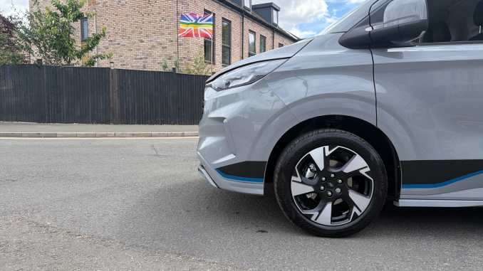 Ford Transit Custom 320 L1 Diesel Awd 2.0 EcoBlue 170ps H1 Van Sport Auto - Image 17